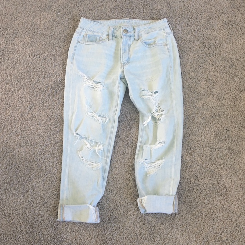 Tomgirl American Eagle Distressed Jeans